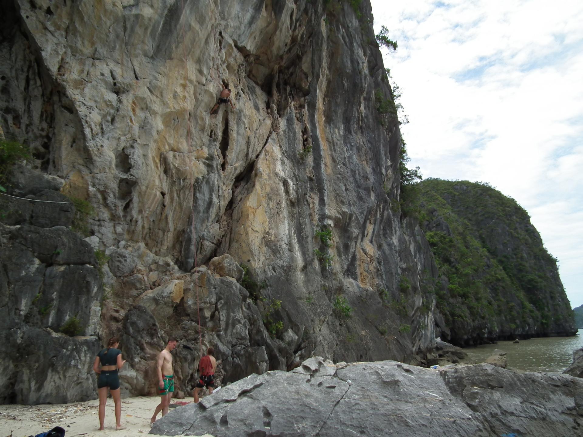 Cat Ba Climbing